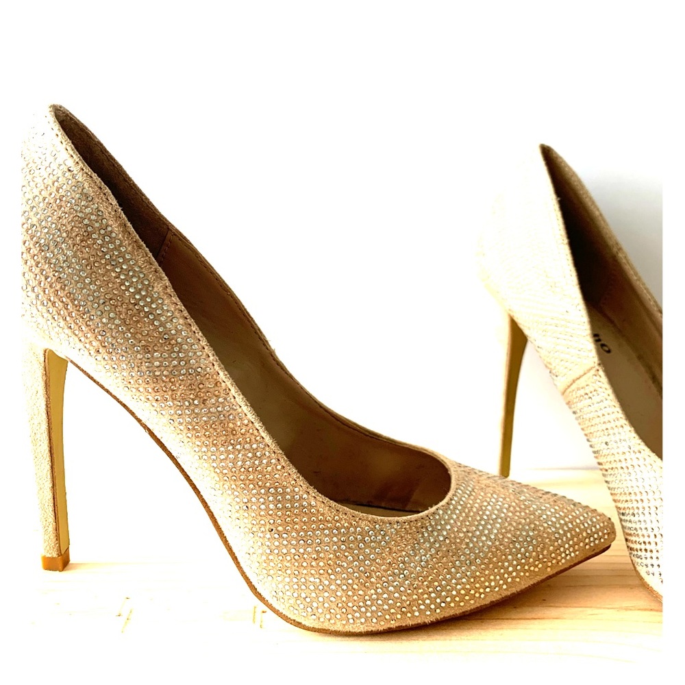 ZigiSoho Glitzy Golden Heels